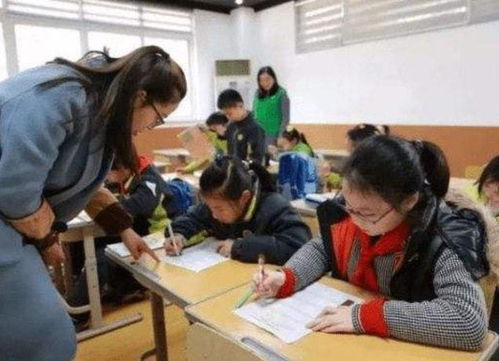 幼兒園延時(shí)服務(wù)正式推行，家長喜出望外，教育部門詳解惠民新舉措