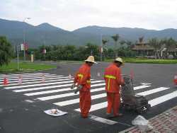 天河區(qū)車陂交通道路熱熔劃線工程 東和劃線公司助力交通安全設(shè)施建設(shè)